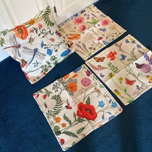 Decorative Floral Throw Pillow Covers18x18 NWOT 4 PCS - Picture 2 of 3